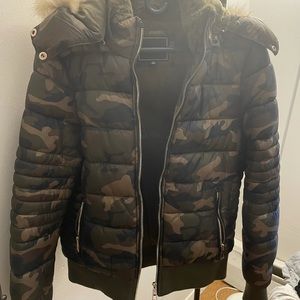 SNOBBISH CAMO JACKET NW